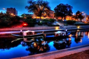 Ambiance on the Water place picture